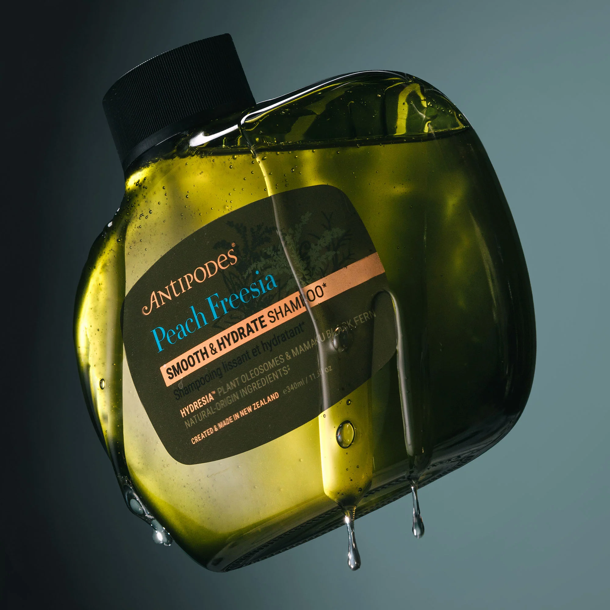 Smoothing and Moisturizing Shampoo with Peach and Freesia - Image 4