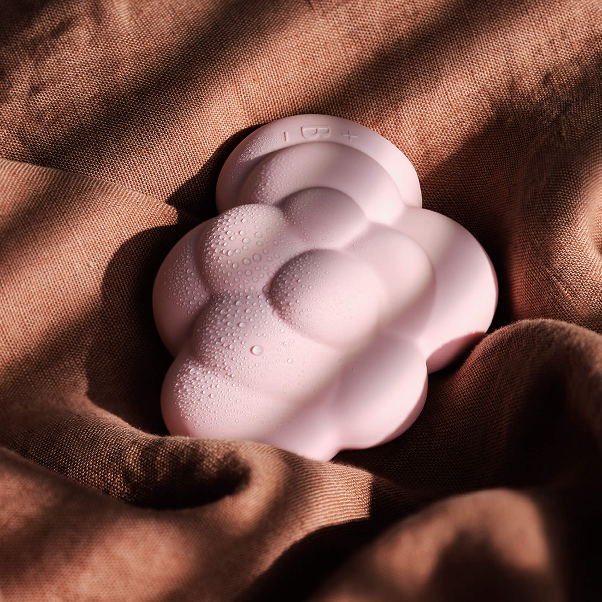 Vibrant Pebble Cloud - Image 4