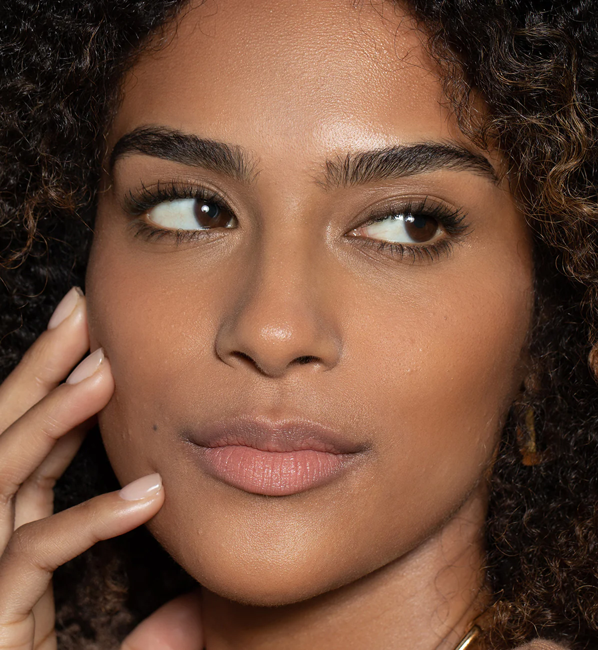 Clean Line Eye-Liner Liquid - Image 3