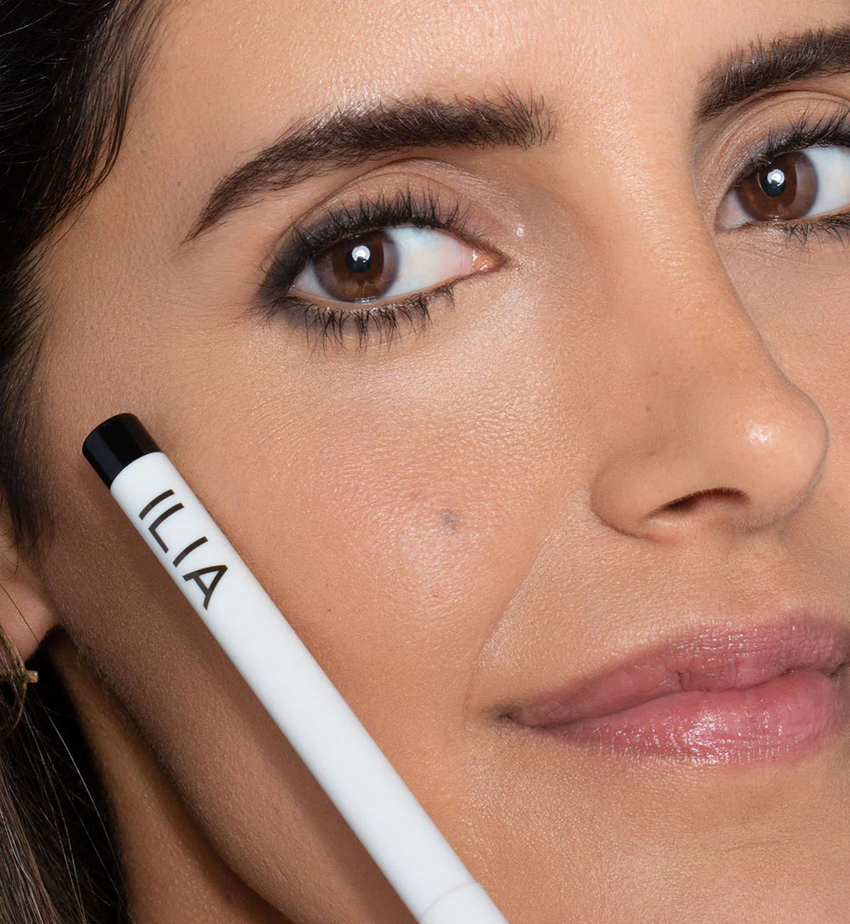 Clean Line Eye-Liner Liquid - Image 4