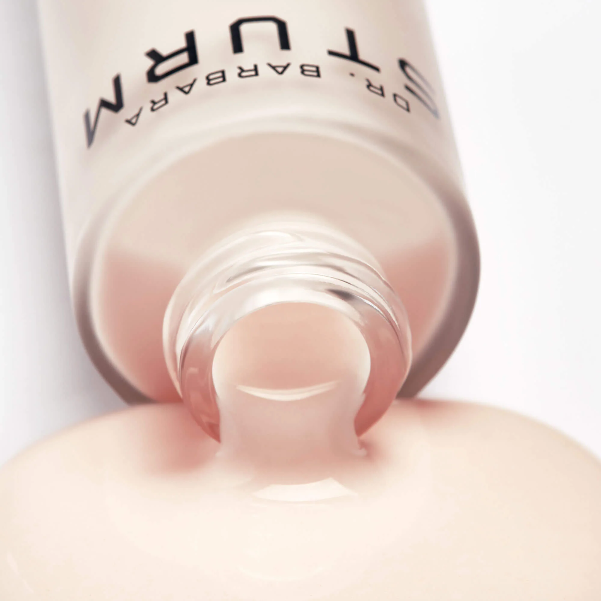 Glow Drops Illuminating Serum - Image 2