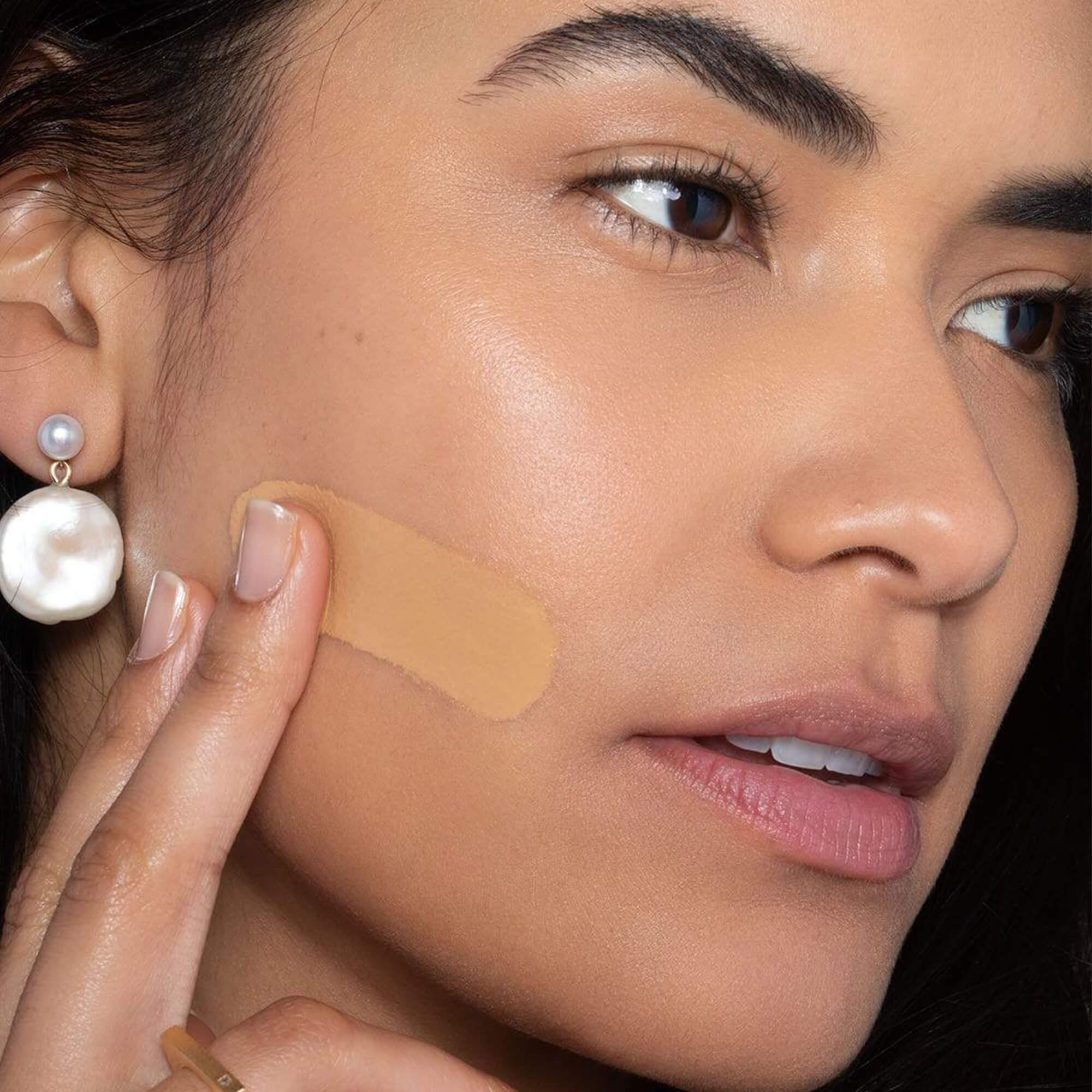 True Skin Foundation Serum Foundation - Image 77