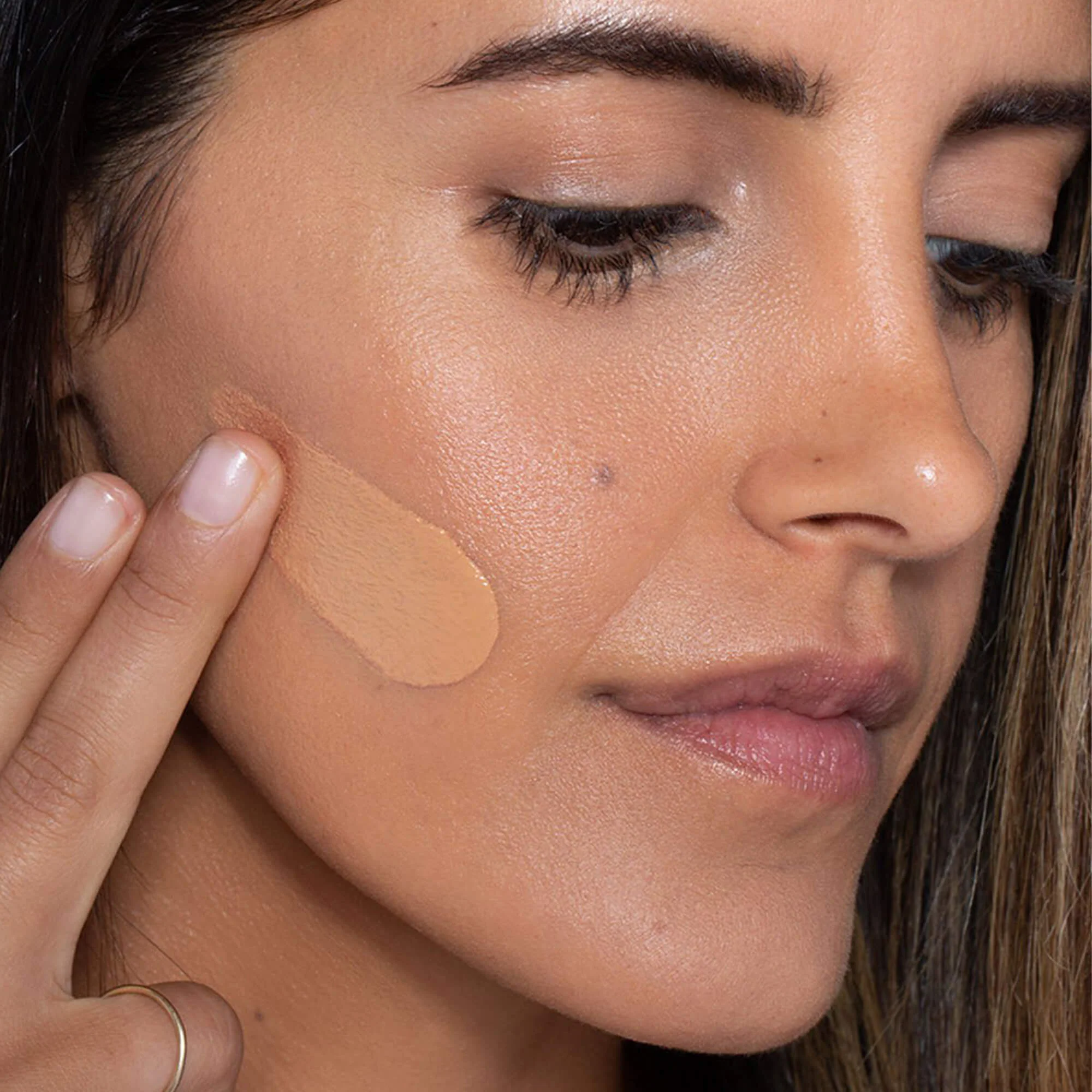 True Skin Foundation Serum Foundation - Image 78