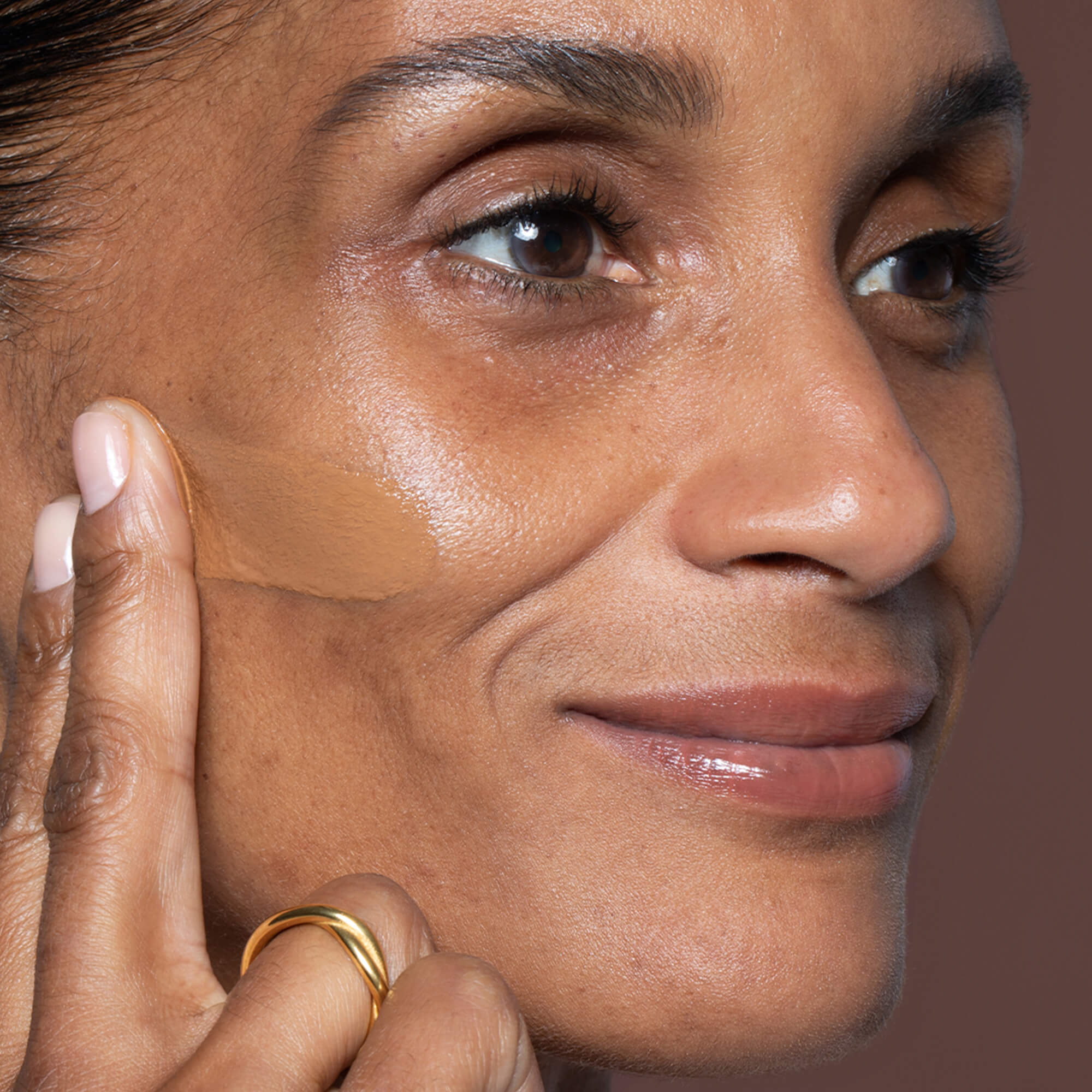 True Skin Foundation Serum Foundation - Image 86