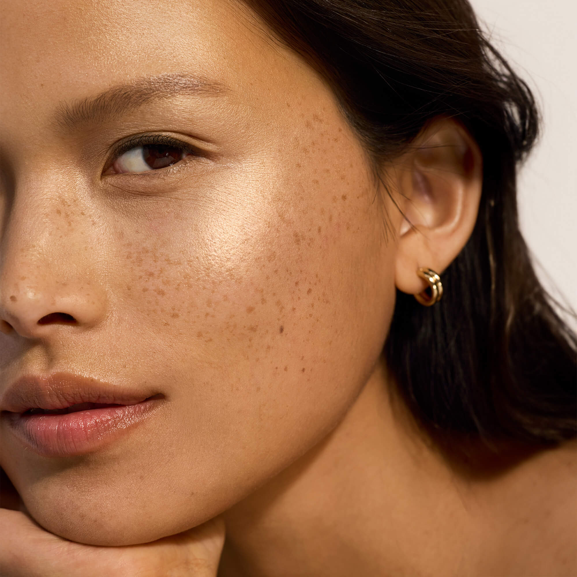 Lightshift Cream Highlighter Enlumineur de Teint - Image 7