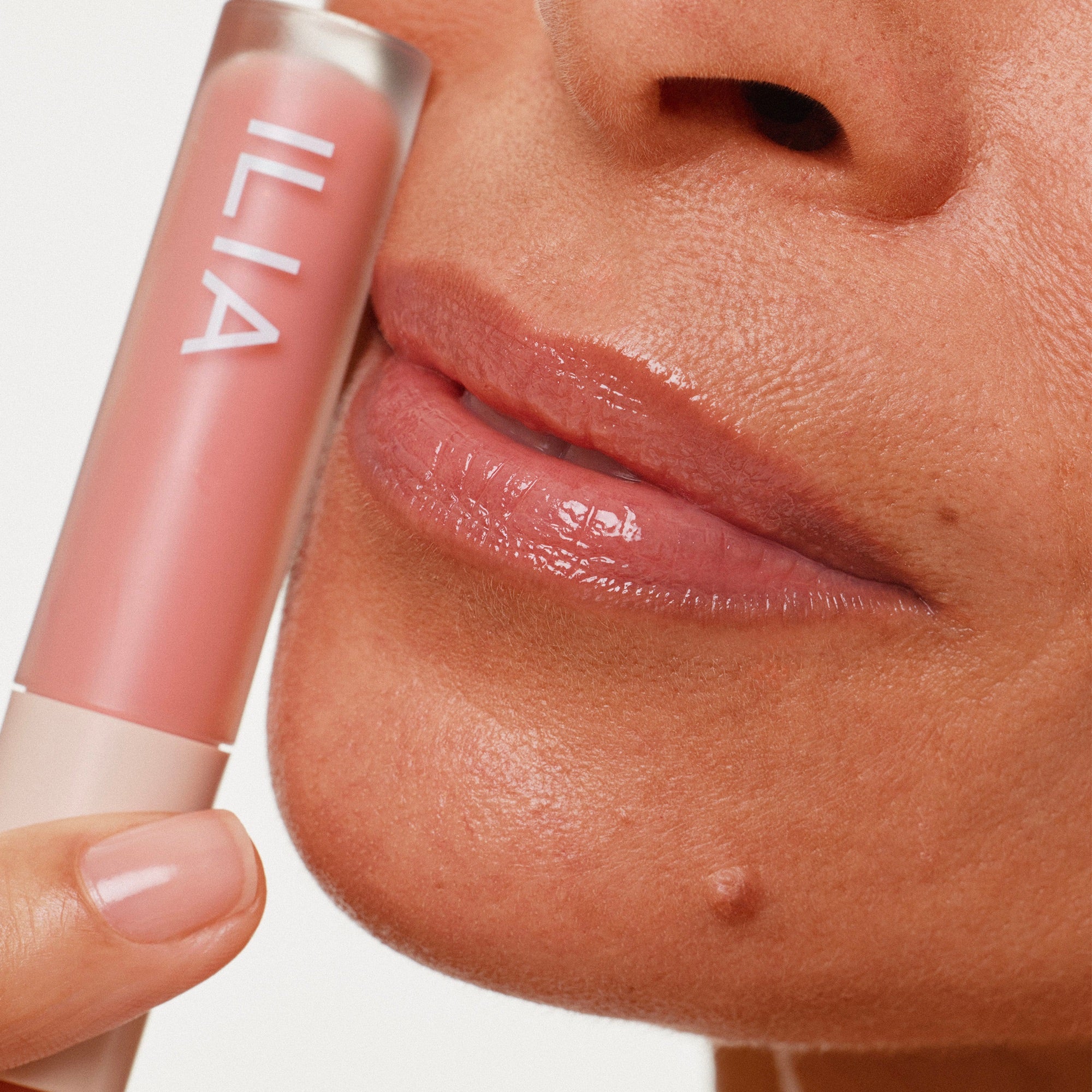 Overglaze Hydrating Lip Gloss - Image 15