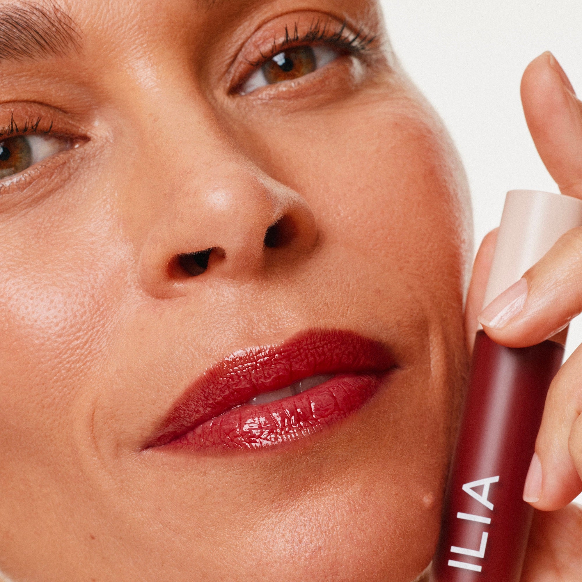 Overglaze Hydrating Lip Gloss - Image 17