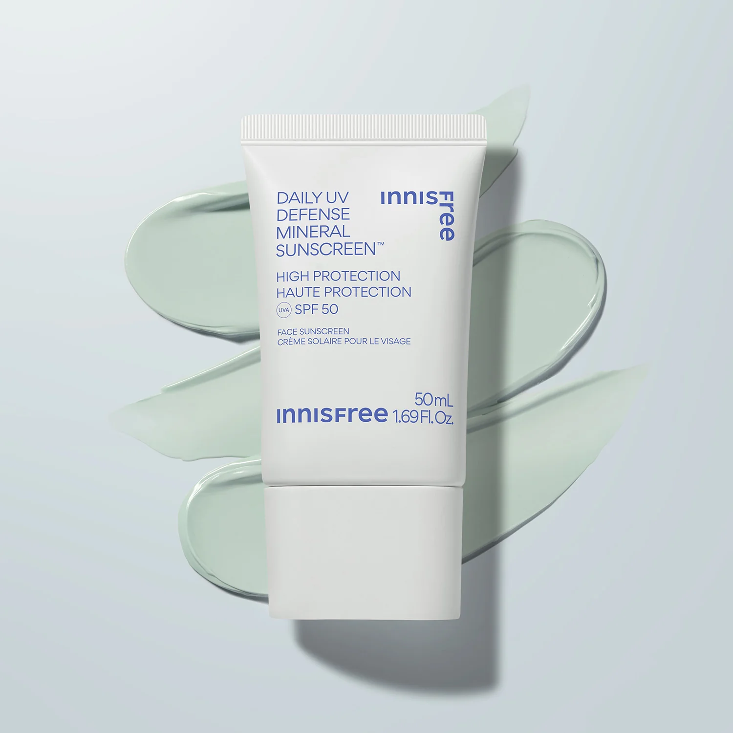 Daily UV Defense Mineral Sunscreen SPF 50 Protection Solaire Minérale - Image 2