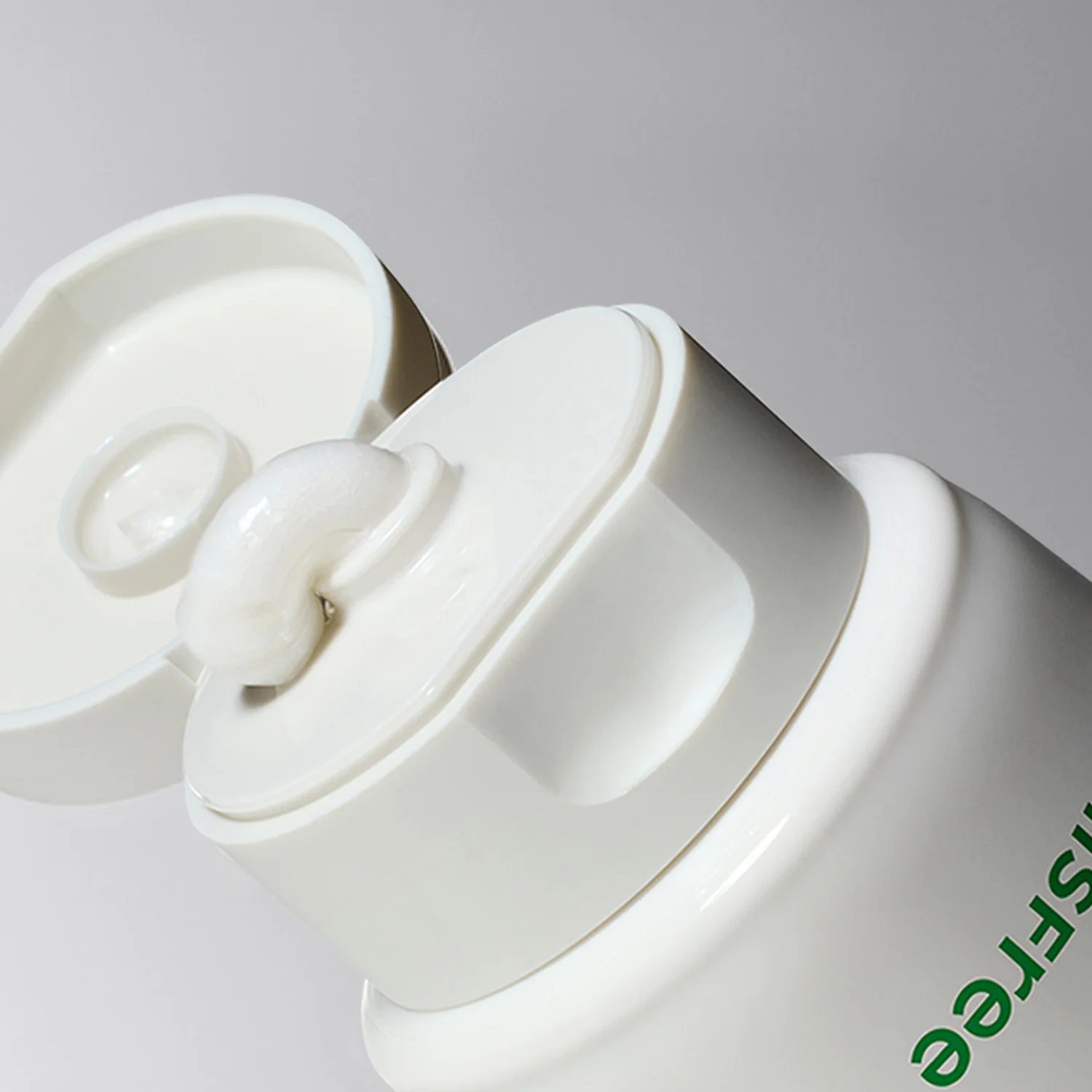 Green Tea Amino Acid Cleansing Foam - Image 4