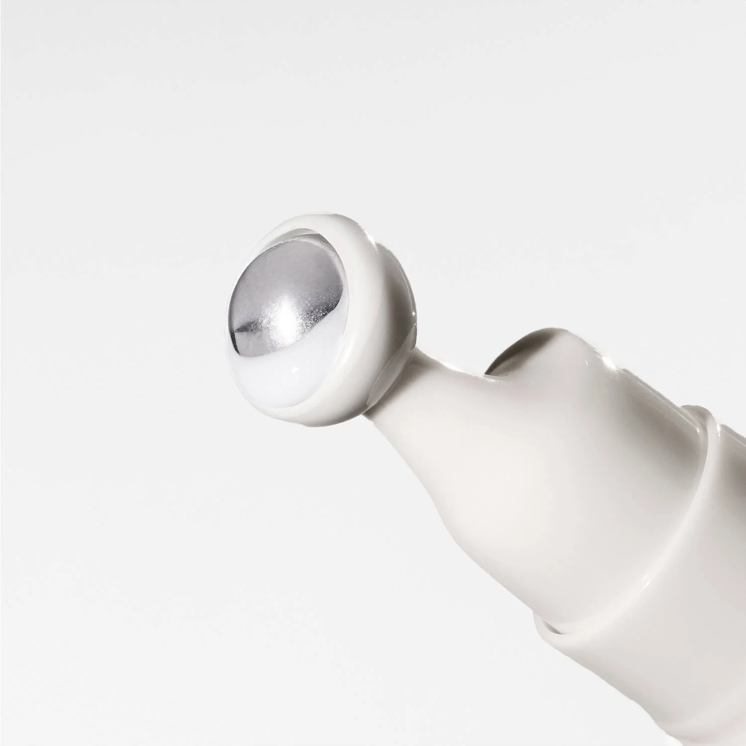 Green Tea Caffeine Bright Eye Serum - Image 4