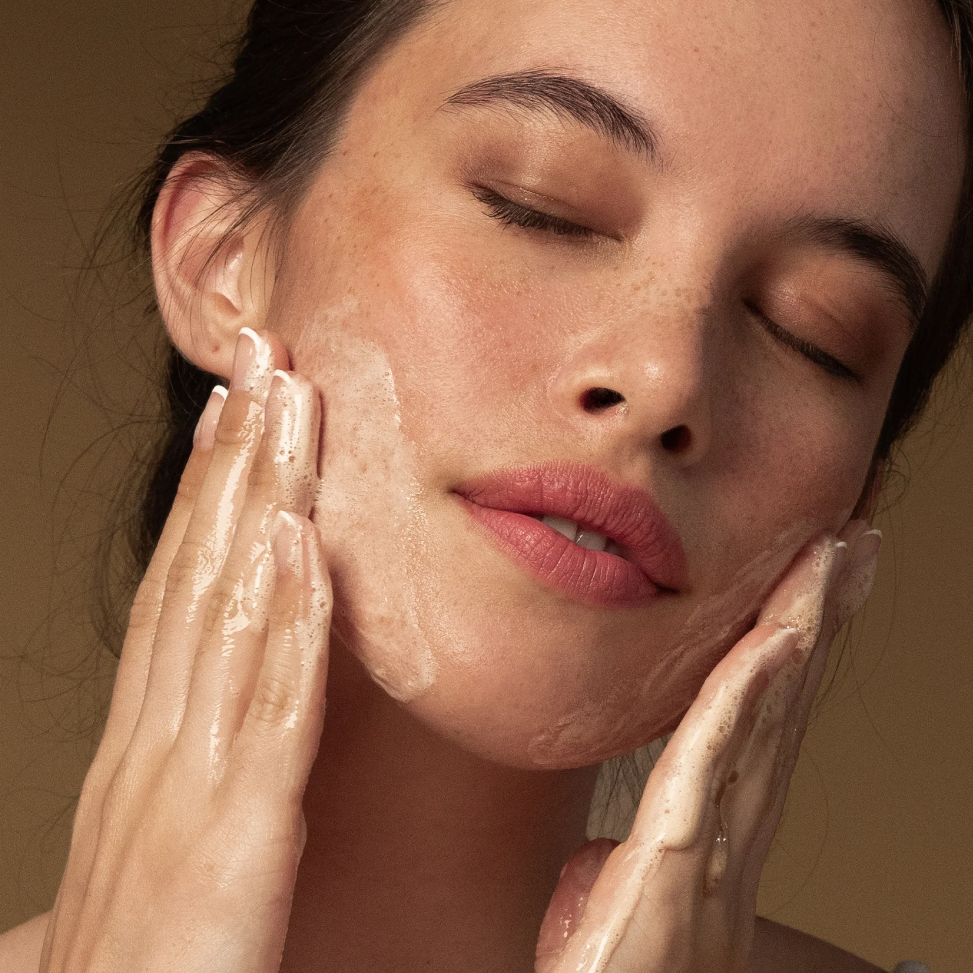 Juliet Clarifying Cleansing Gel - Image 3