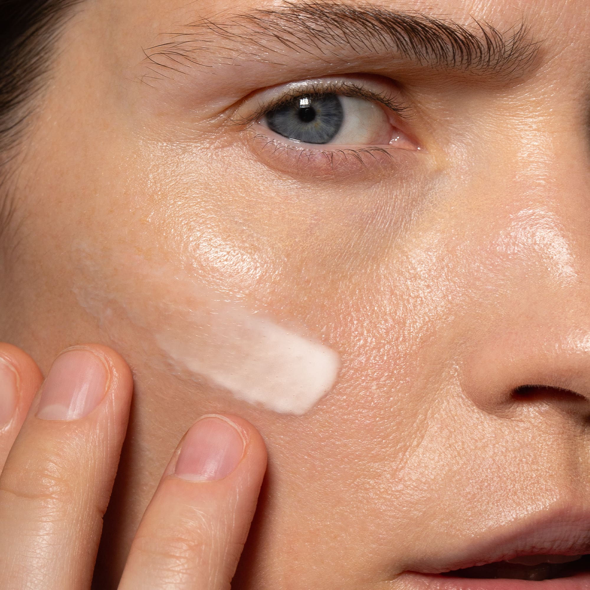 Retinol Alternative Plant-Powered Night Cream Crème de Nuit - Image 3