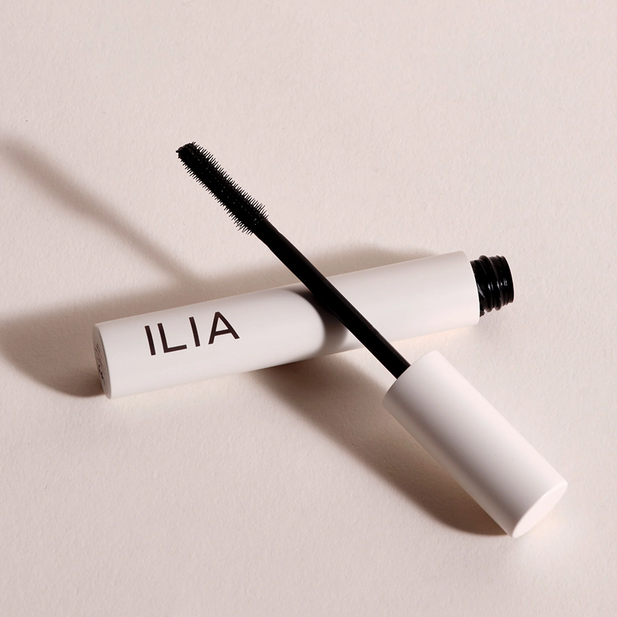 Limitless Lash Lengthening Mascara - Image 4