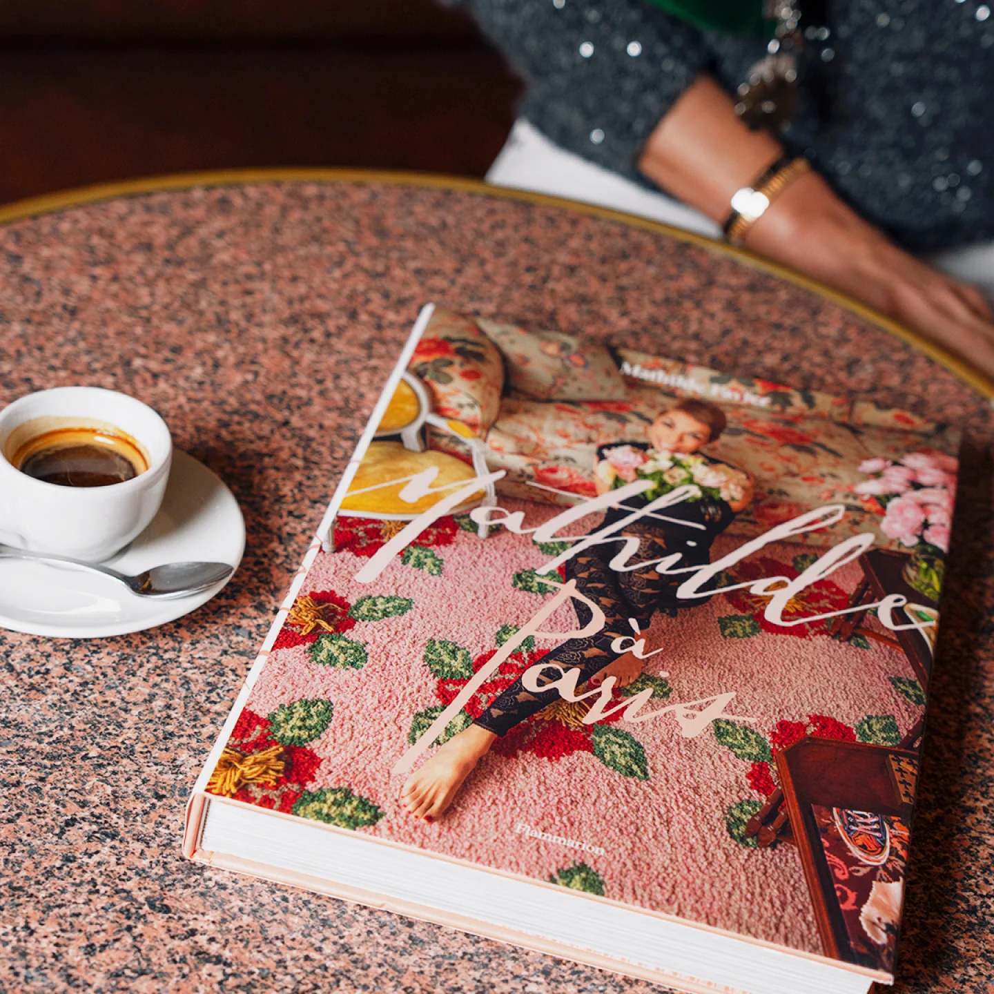 Book Mathilde in Paris - Image 2