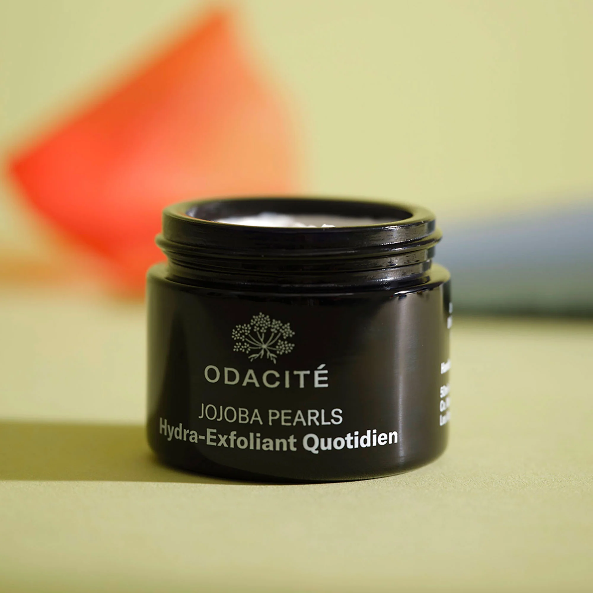Jojoba Pearls Daily Hydrating Exfoliator - Image 2