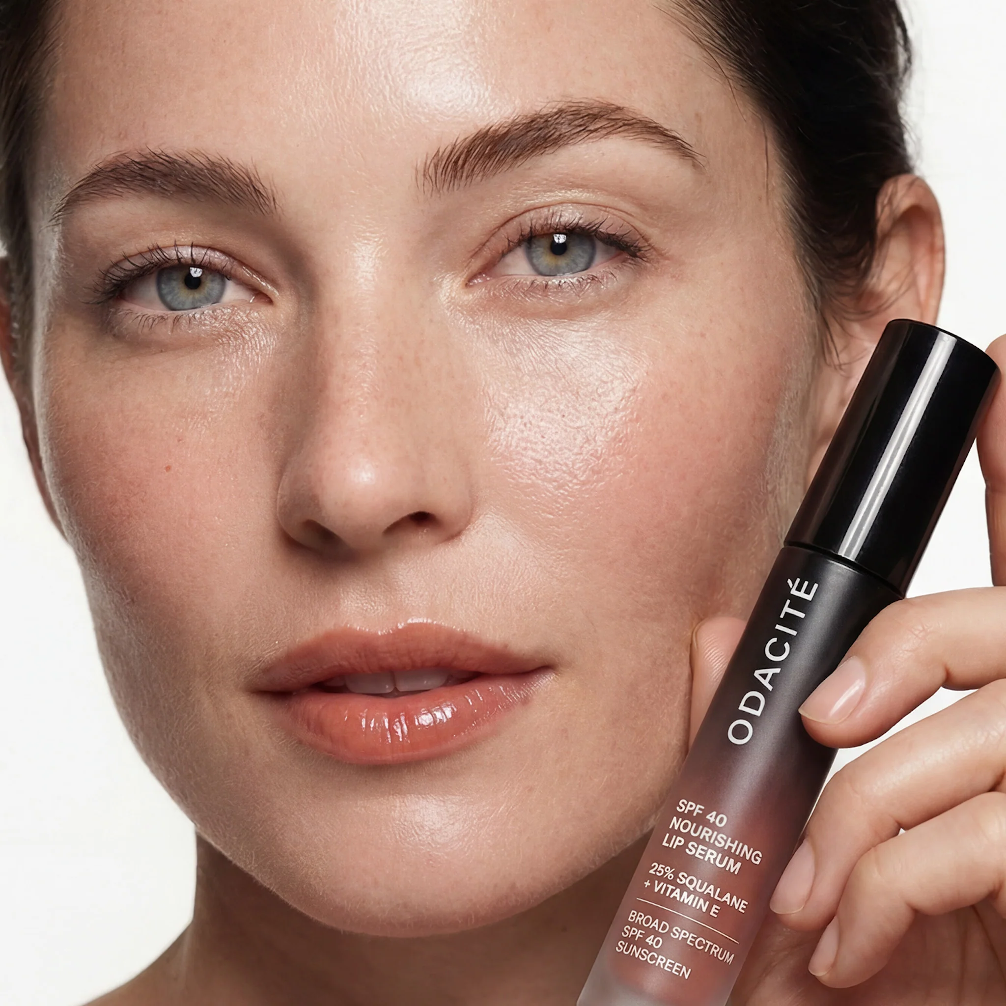 Lip Serum SPF 40 Nourishing Lip Serum - Image 10