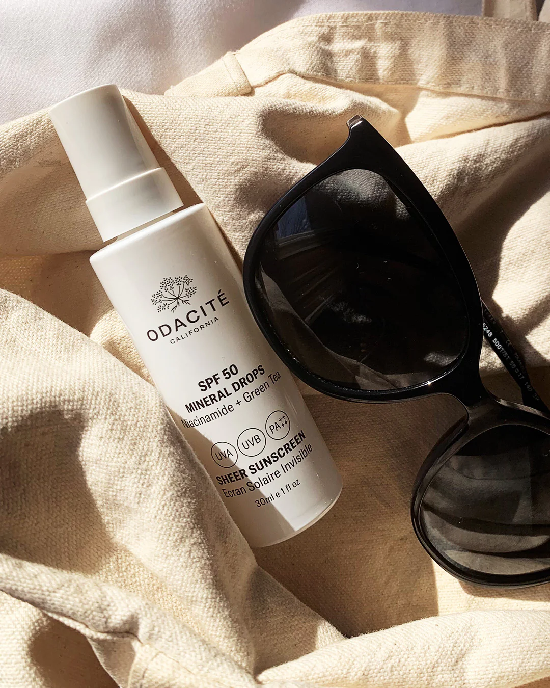 SPF50 Mineral Drops Niacinamide + Green Tea Sunscreen - Image 3