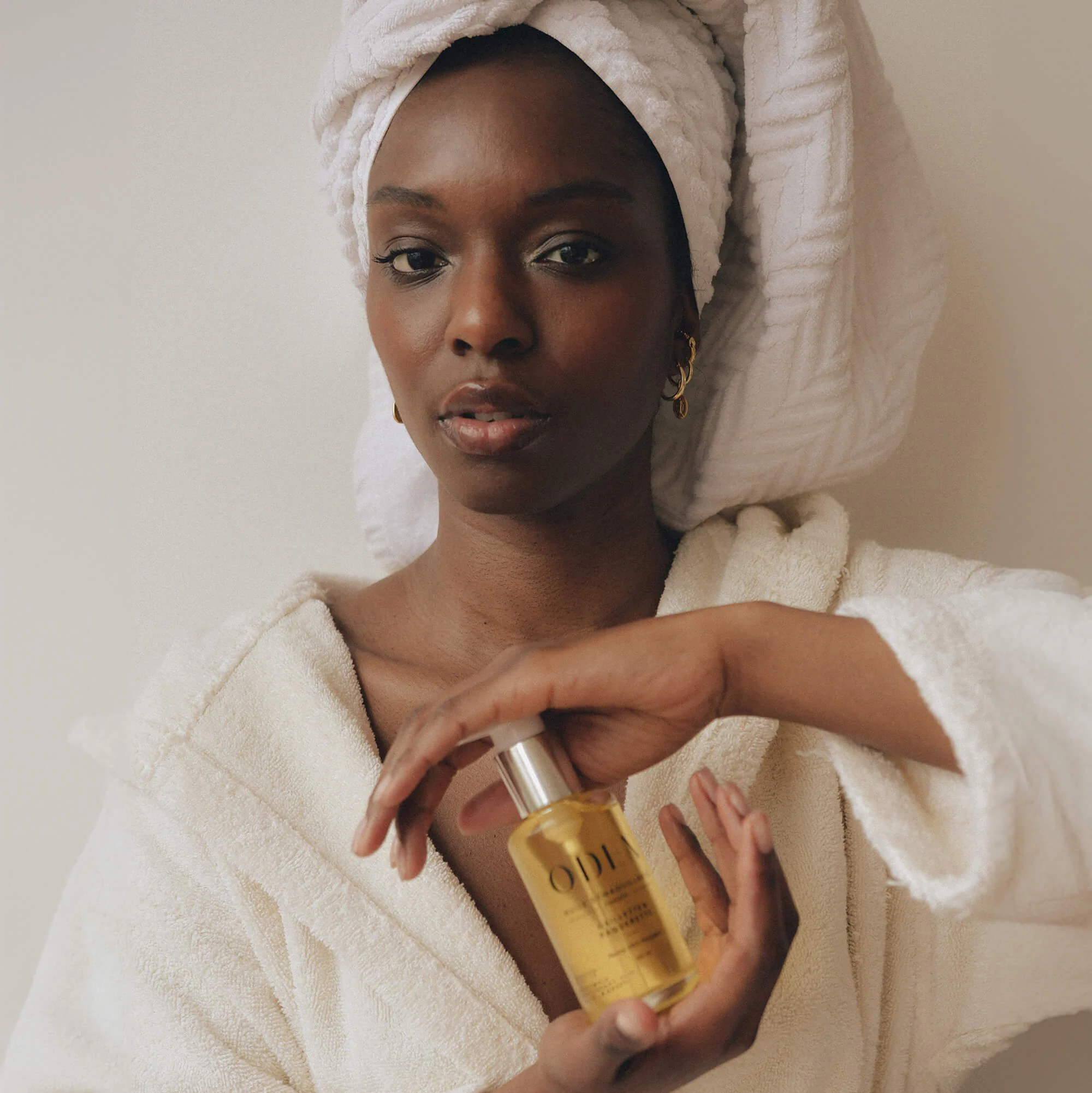 Cleansing Cleansing Oil - Image 2