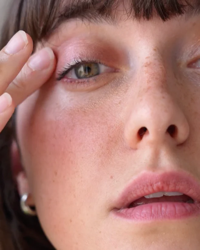 Eyeshadow Stick - Image 36