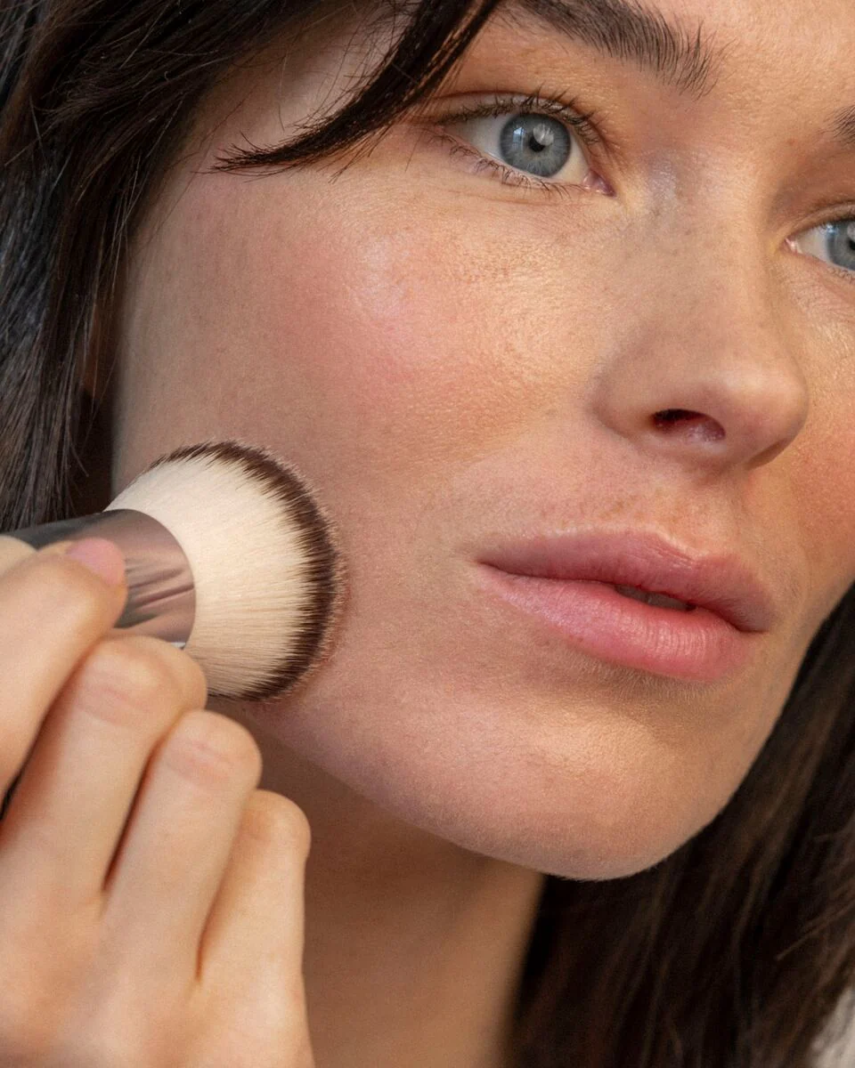 Mineral Powder SPF 20 - Image 14