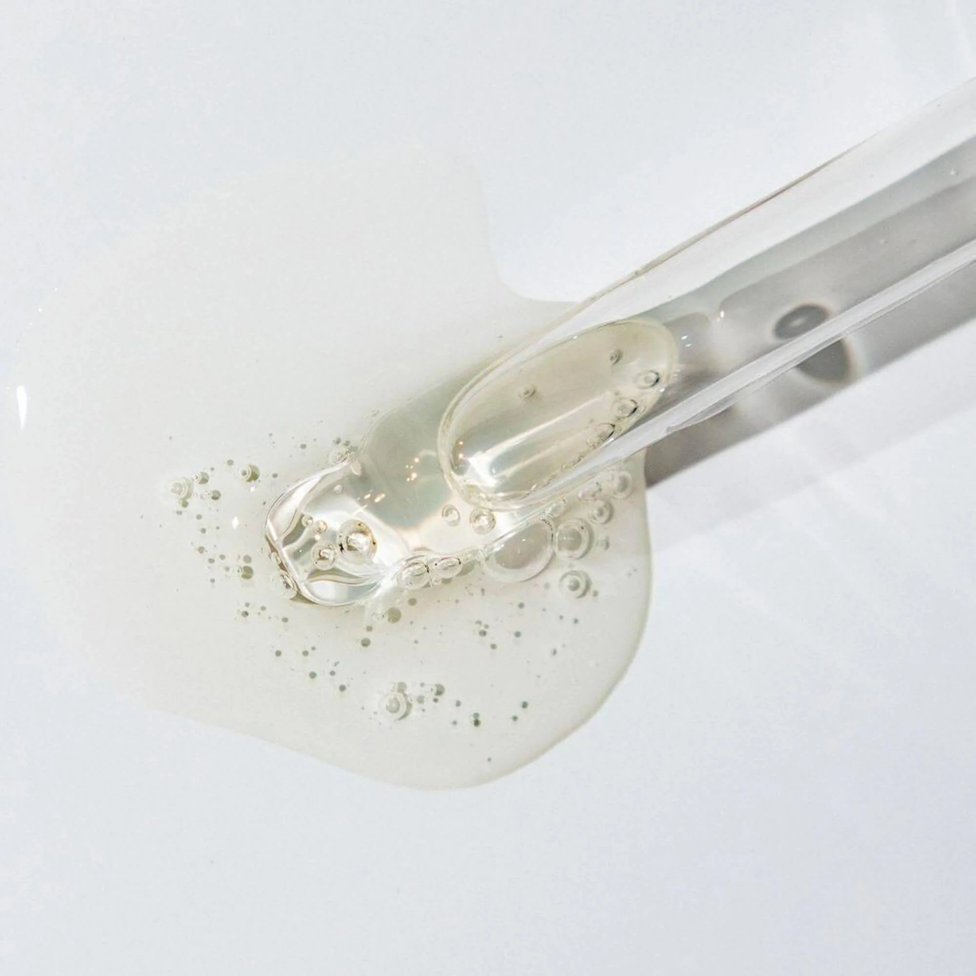 Anti-Imperfection Perfecting Serum - Image 2