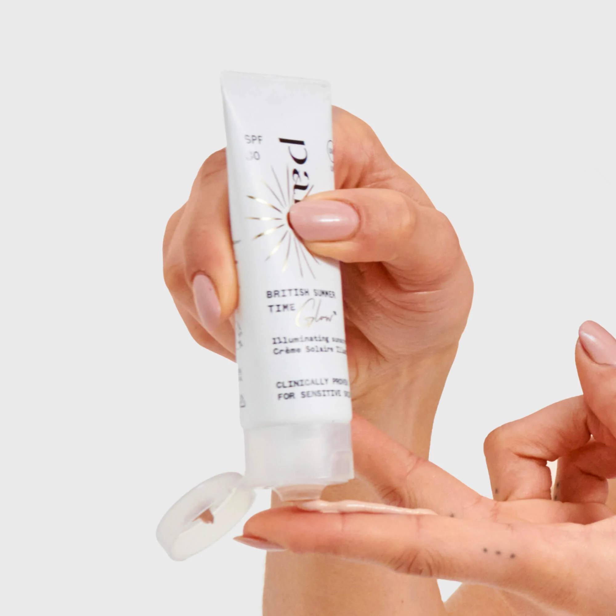 British Summer Time Glow Sunscreen SPF30 - Image 4