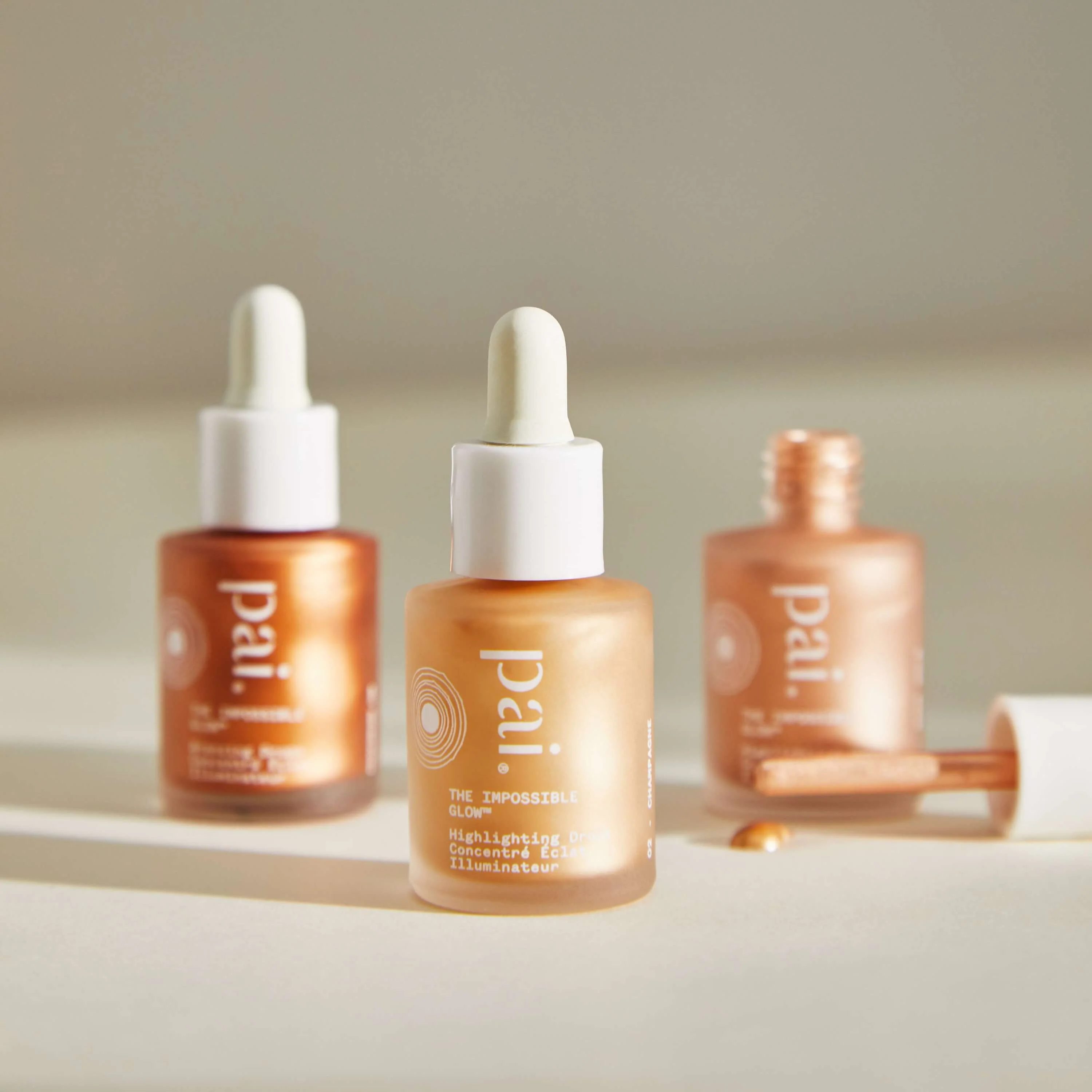 Impossible Glow Bronze Illuminating Radiance Concentrate - Image 9