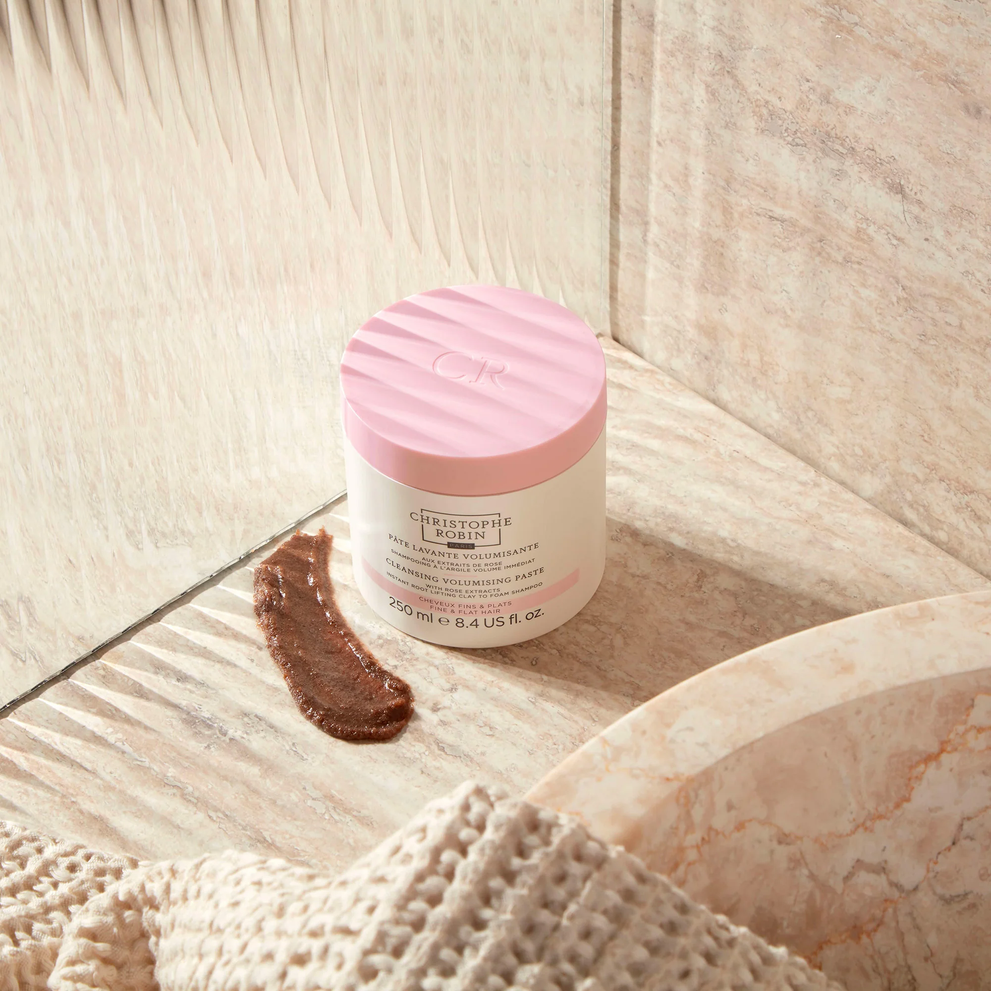 Volumizing Cleansing Paste with Rose Extracts - Image 4