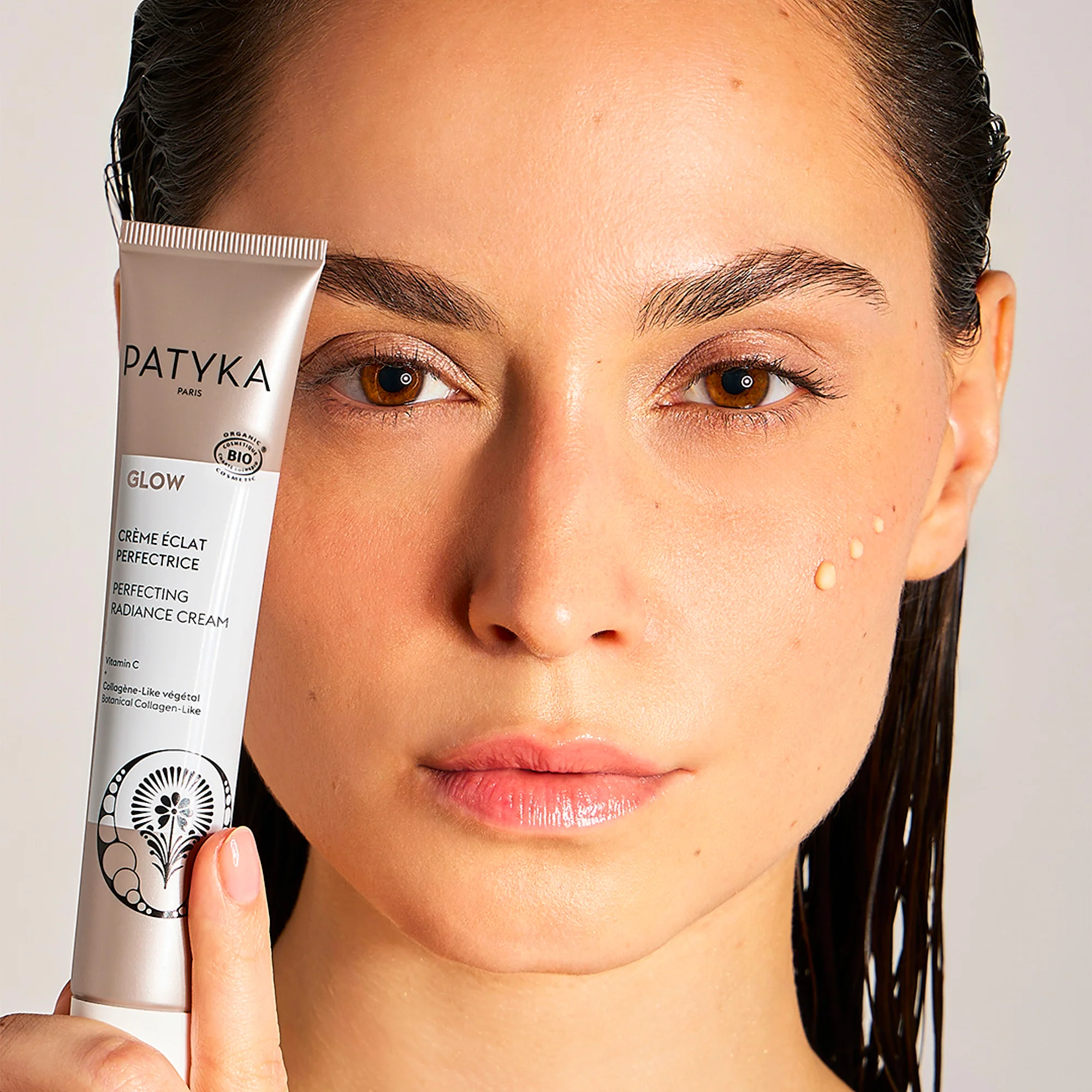 Perfecting Tinted Moisturizer - Image 5