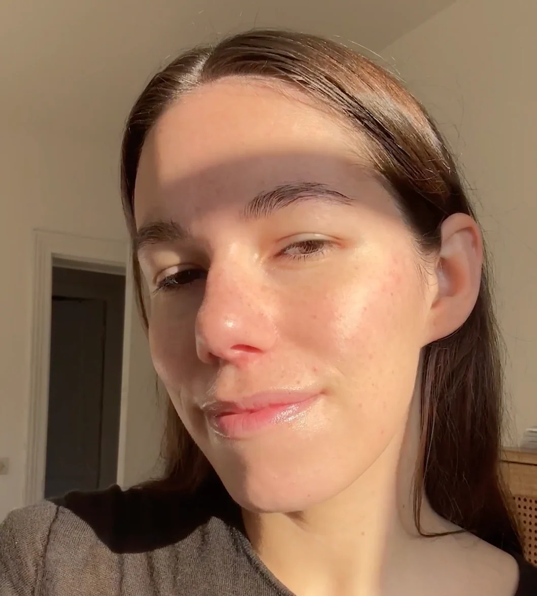 Perfecting Tinted Moisturizer - Image 7