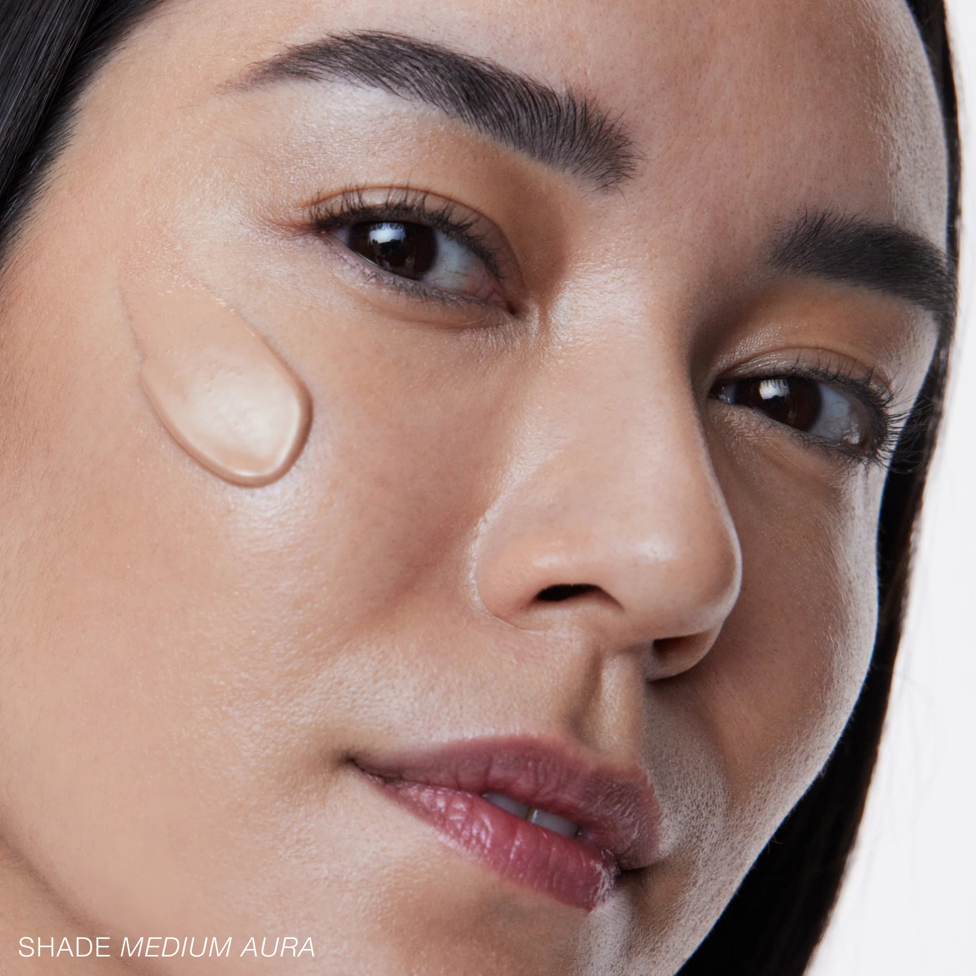SuperNatural Radiance Tinted Serum SPF 30 Sérum Teinté - Image 3