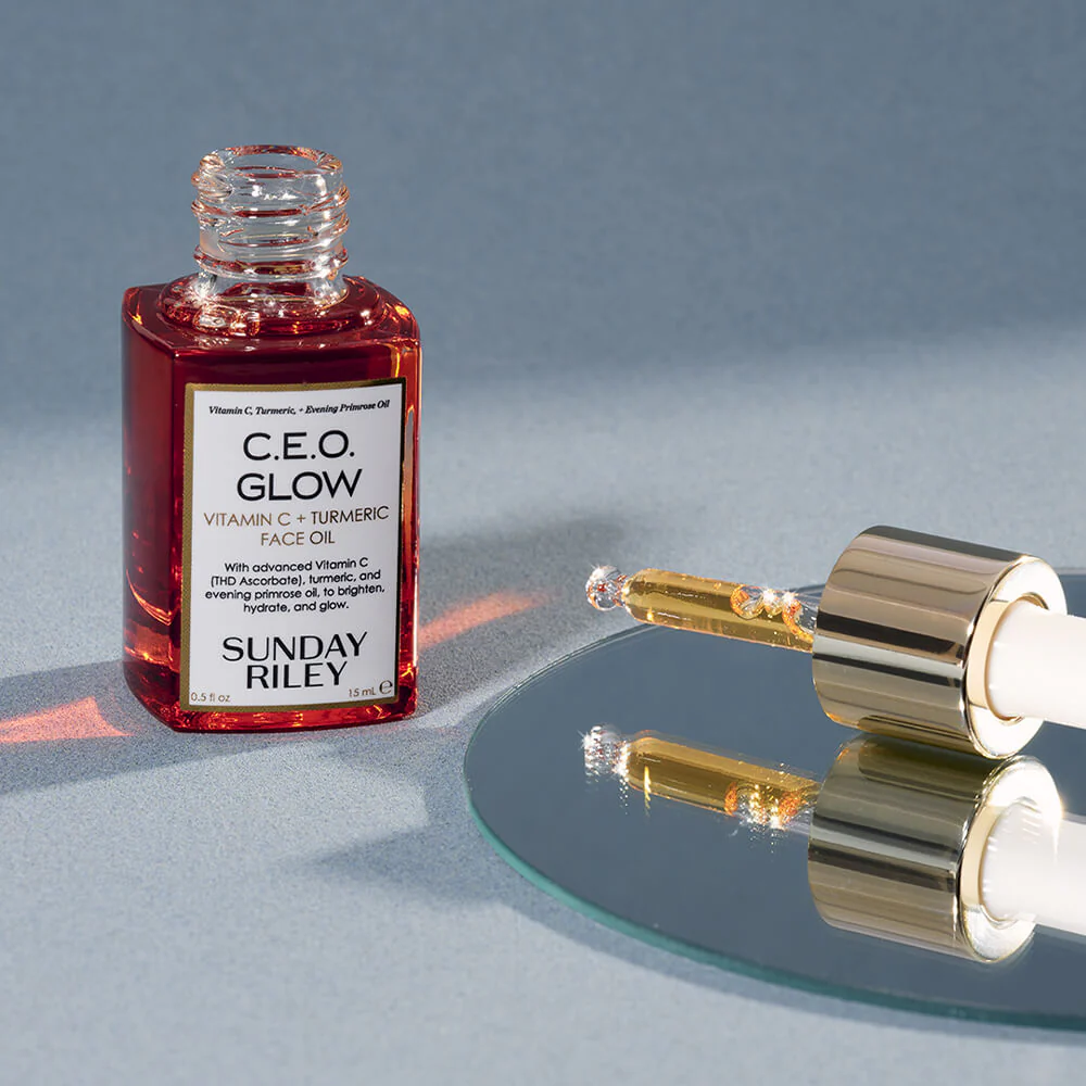 C.E.O. Glow Vitamin C & Turmeric Face Oil - Image 4