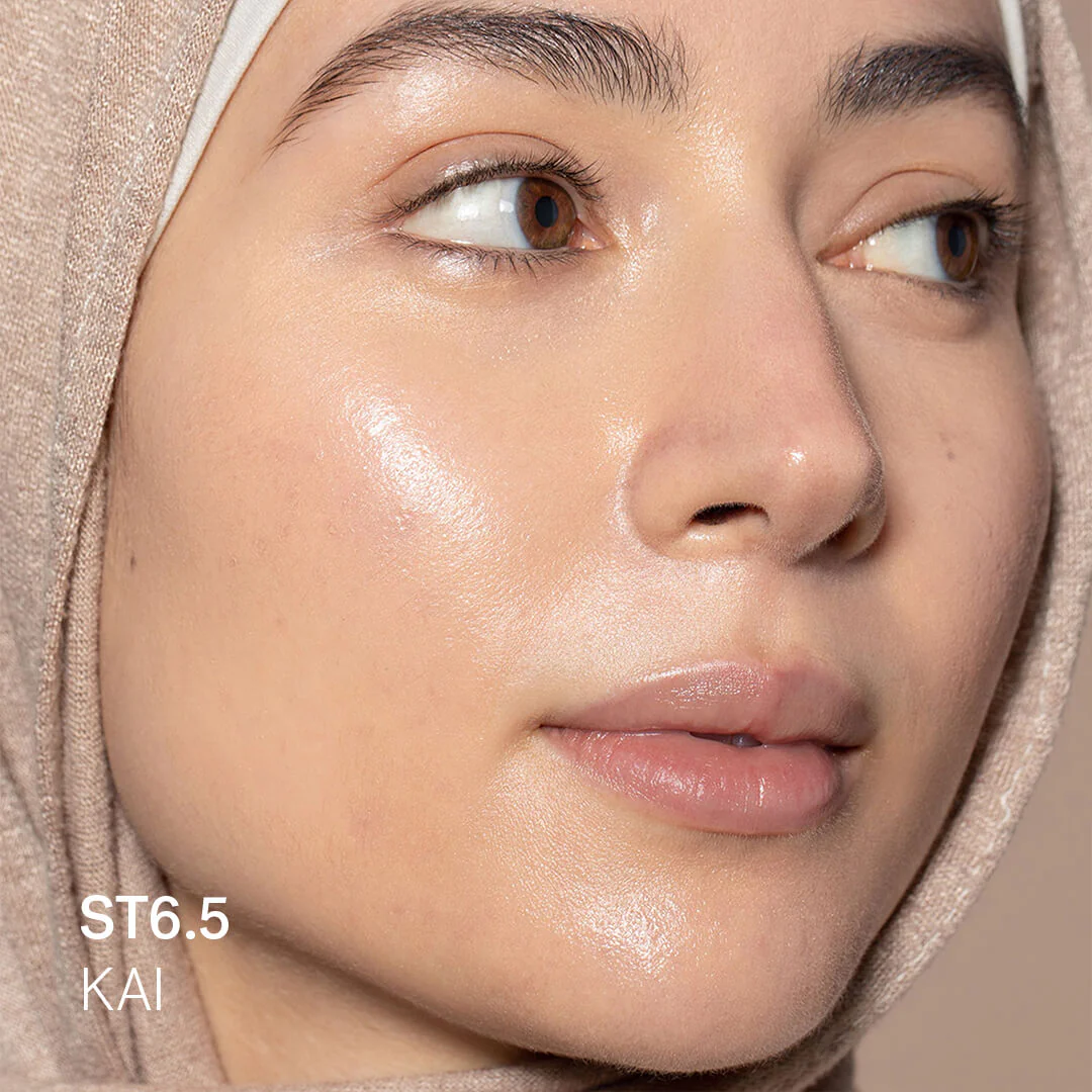 Super Serum Skin Tint SPF 30 Lightweight Foundation - Image 70