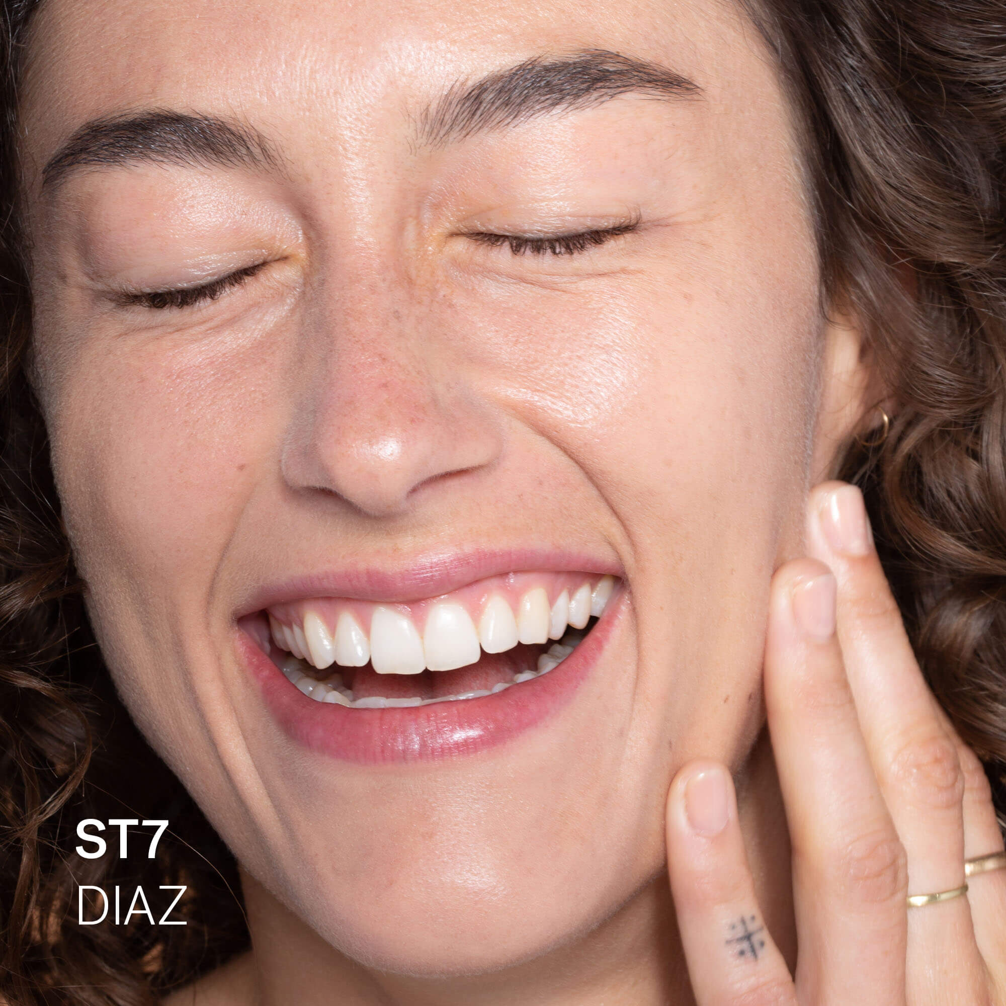Super Serum Skin Tint SPF 30 Lightweight Foundation - Image 72