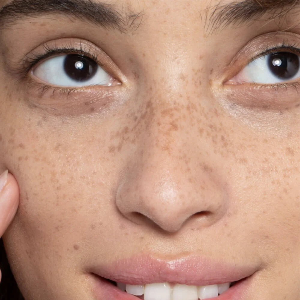 Super Serum Skin Tint SPF 30 Lightweight Foundation - Image 93