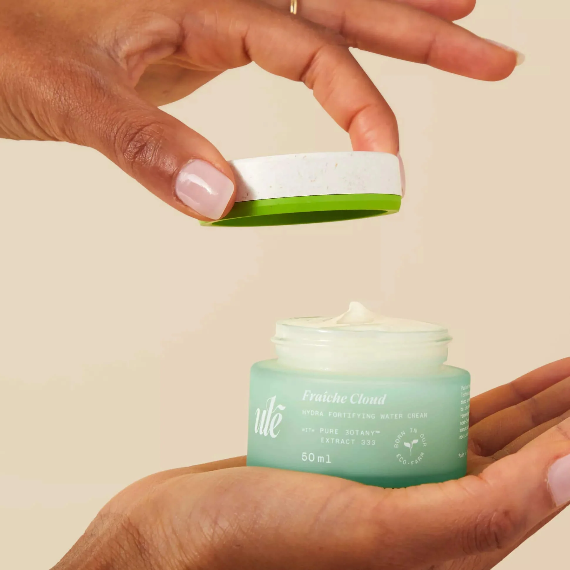 Fresh Cloud Moisturizing Gel - Image 2