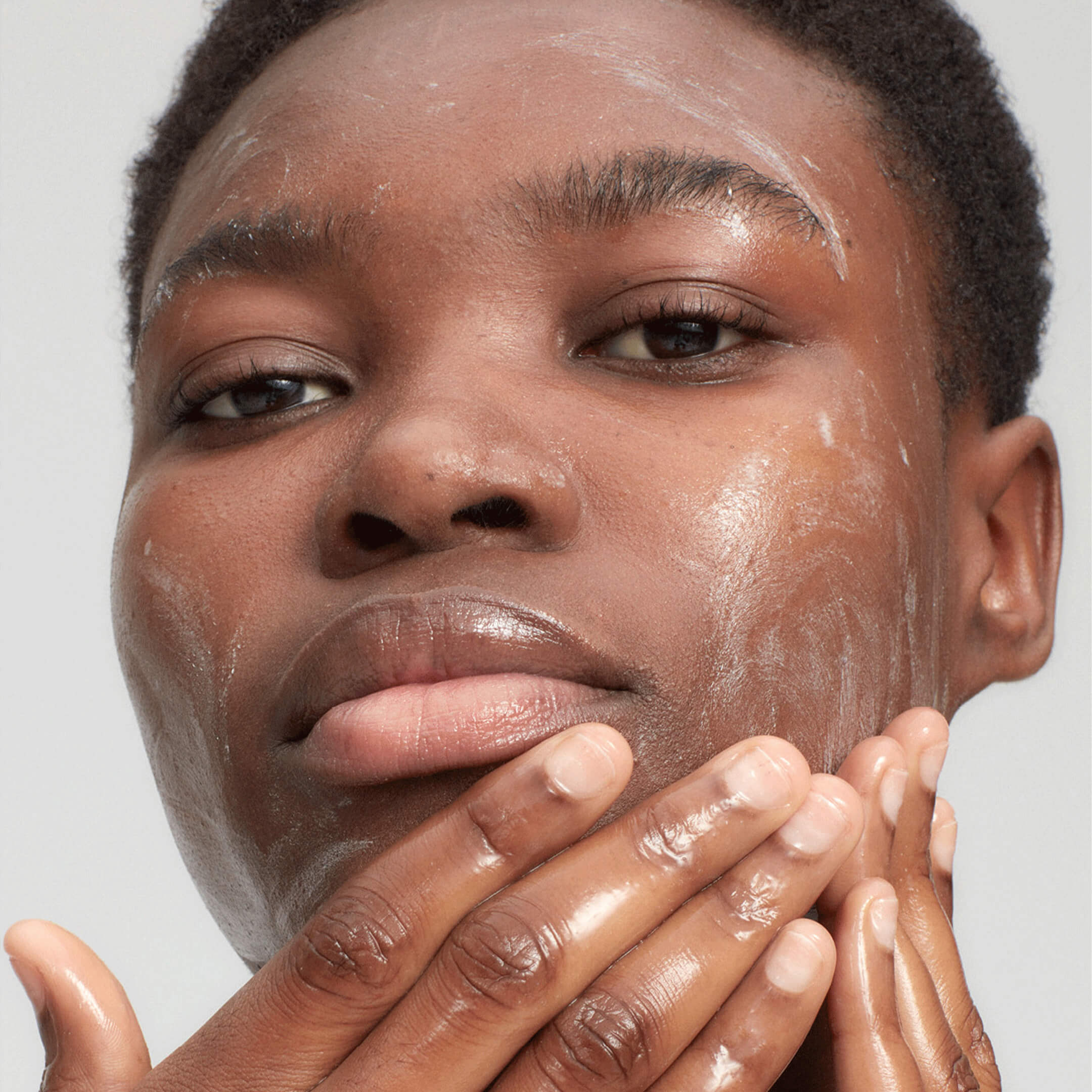 Daily Lactic Acid Gel Cleanser Cleanser - Image 2