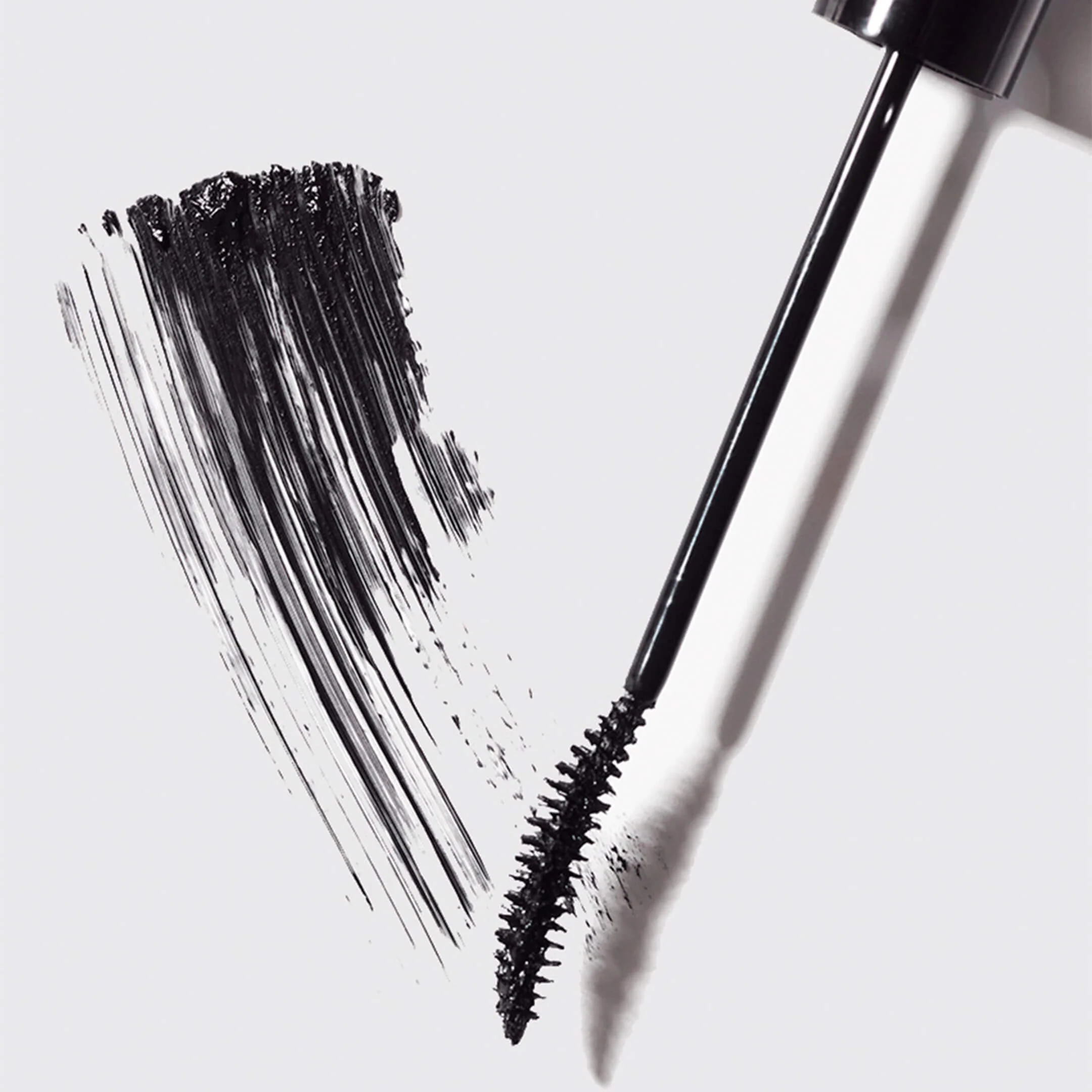 Future Lash Lengthening Mascara - Image 6
