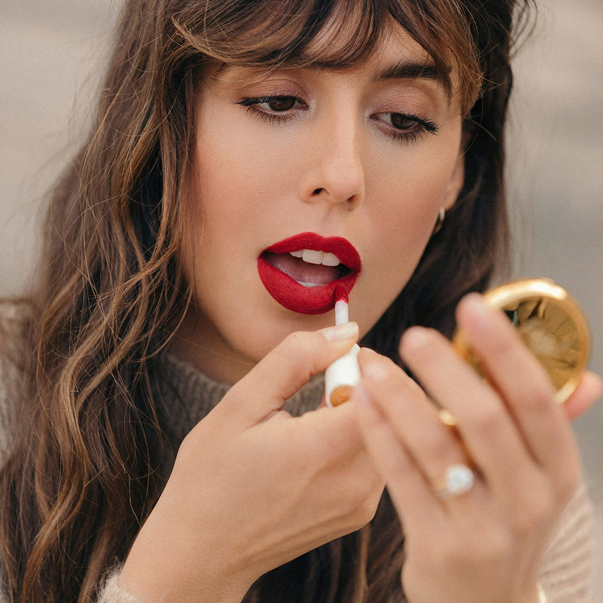 Petal Bouche Matte Transfer-Proof Lipstick - Image 12