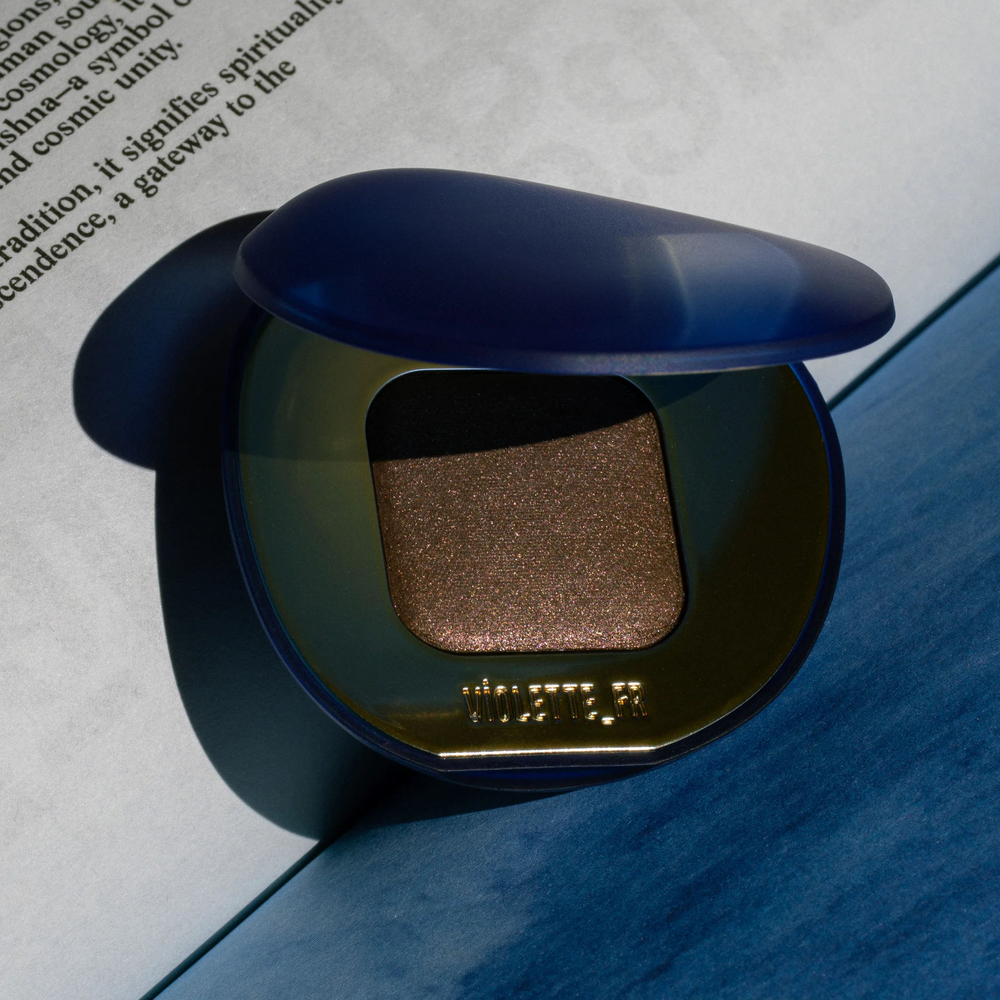 Plume Eyeshadow - Image 47